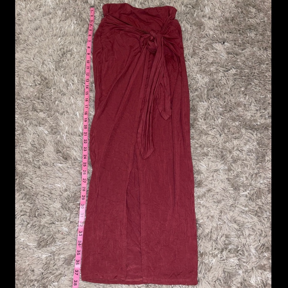 Alya Wrap Maxi Skirt with Slit | Size: M (Juniors)